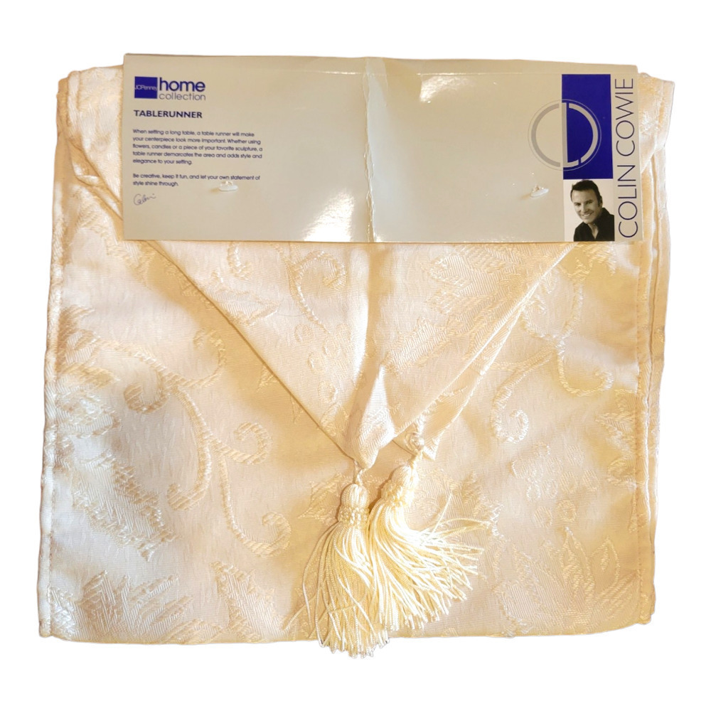 NEW Vintage Colin Cowie Damask Table Runner in Champagne (Cream) (Length: 72")